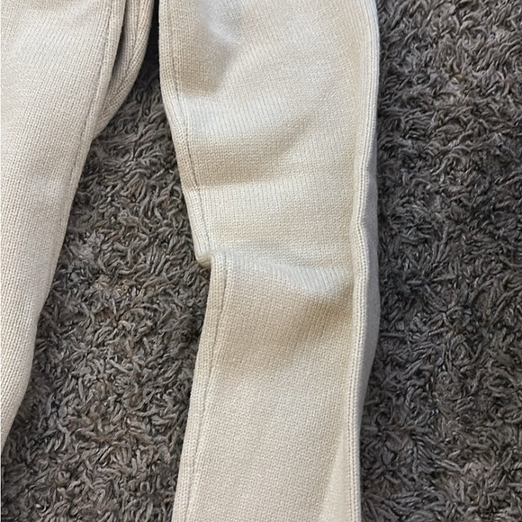 Elegant Cream Ribbed Knit Dress - Picture 4 of 8